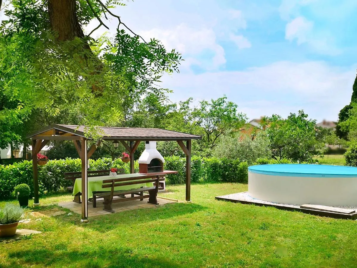 Holiday Home Sara - Prc136 By Interhome Poreč